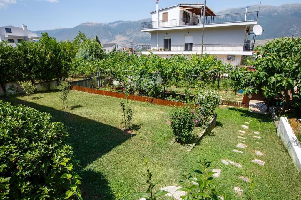 Wooden House In Ioannina Apartment Luaran gambar